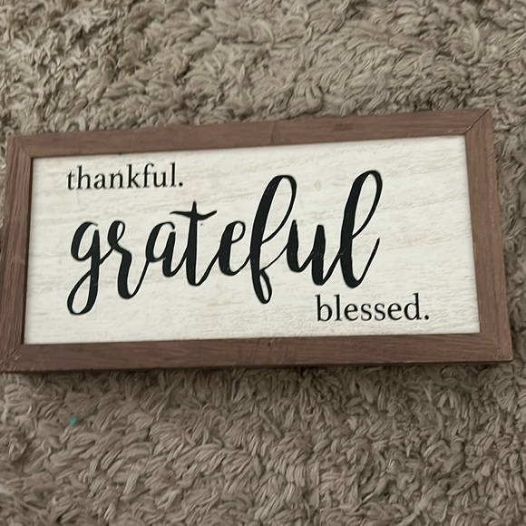 decor - Picture 1 of 3